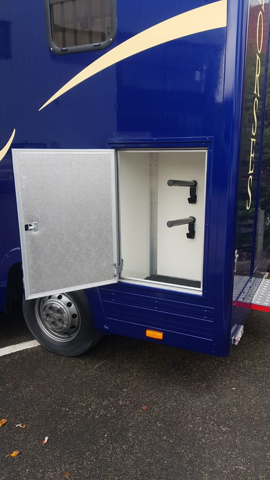 3.5T Horsebox